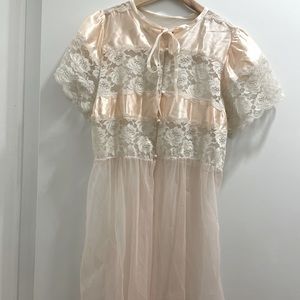 Vintage silk and tulle bed jacket, size medium